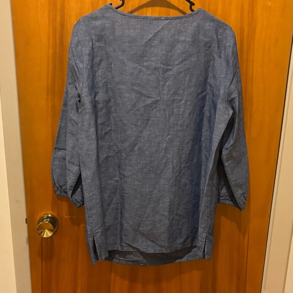 Talbots Blue Chambray Top - Picture 4 of 4